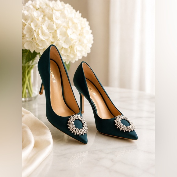 Express Shoes - NWOB Express Dark Green Satin Rhinestone Embellished Pointed Toe Pumps Sz 9
